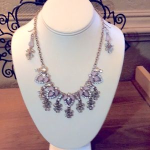 Nevklace and earrings